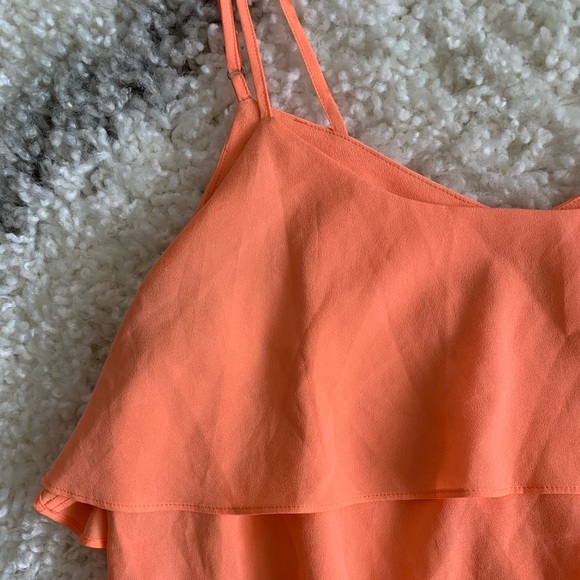 Woman’s top size small - Picture 3 of 6